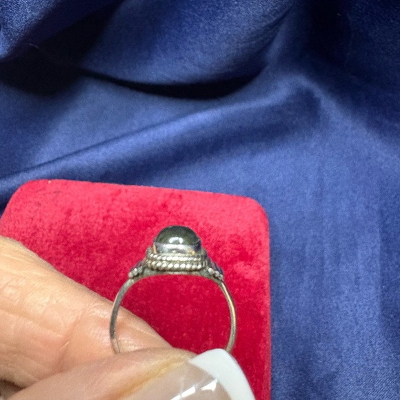 Ring 925 Sterling Silver Blue Labradorite Dainty Vintage Inspired Setting - Picture 3 of 6